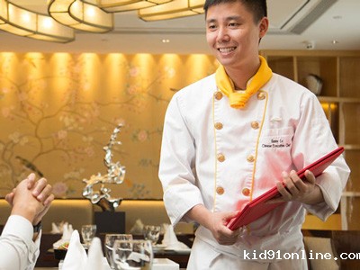 定制餐饮店工作服价格是多少？会受到哪方面的影响？